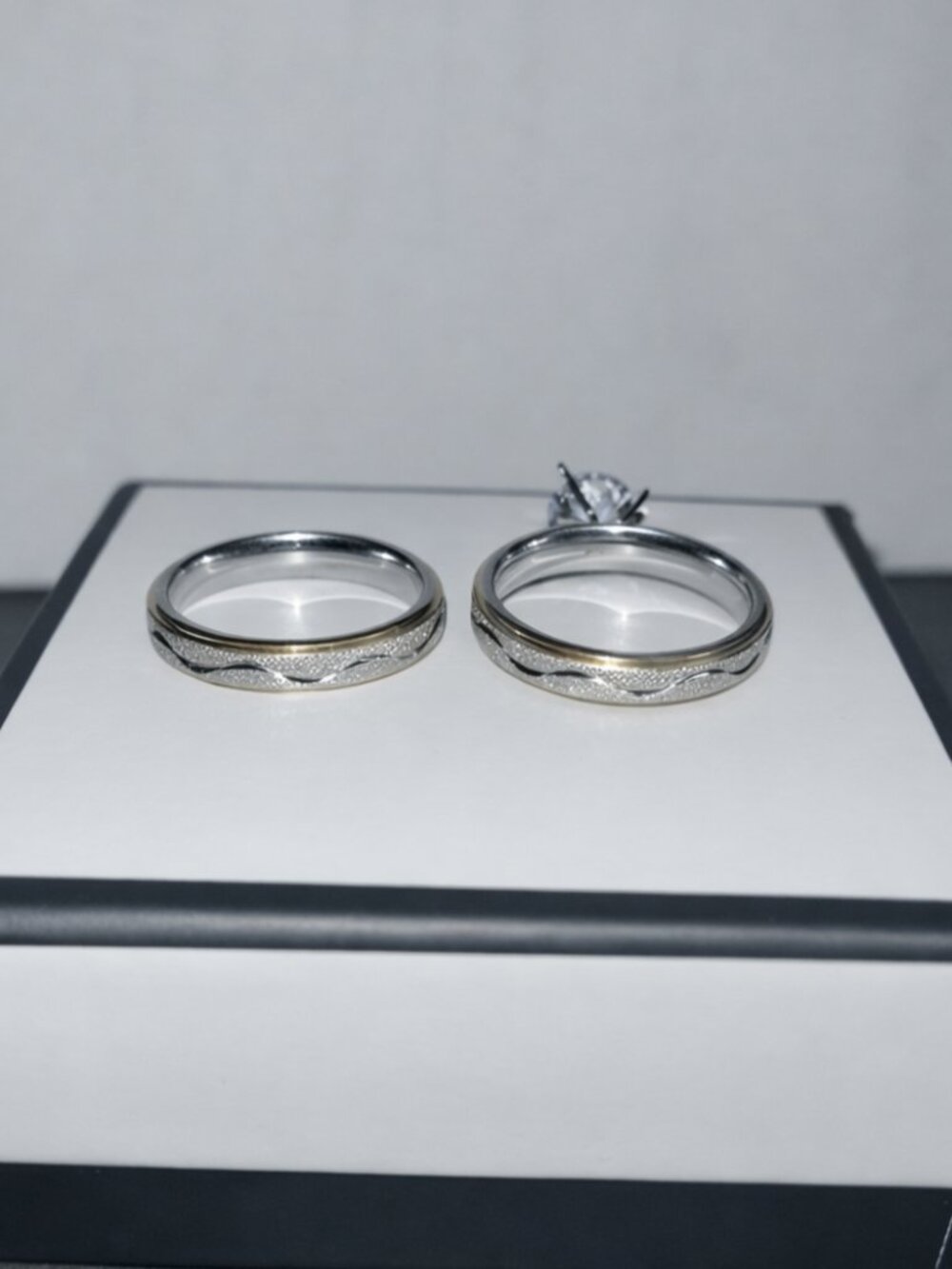 2pcs Set Two Tone Round Cut CZ Engagement Wedding Ring Set Size 8 - Picture 3 of 6
